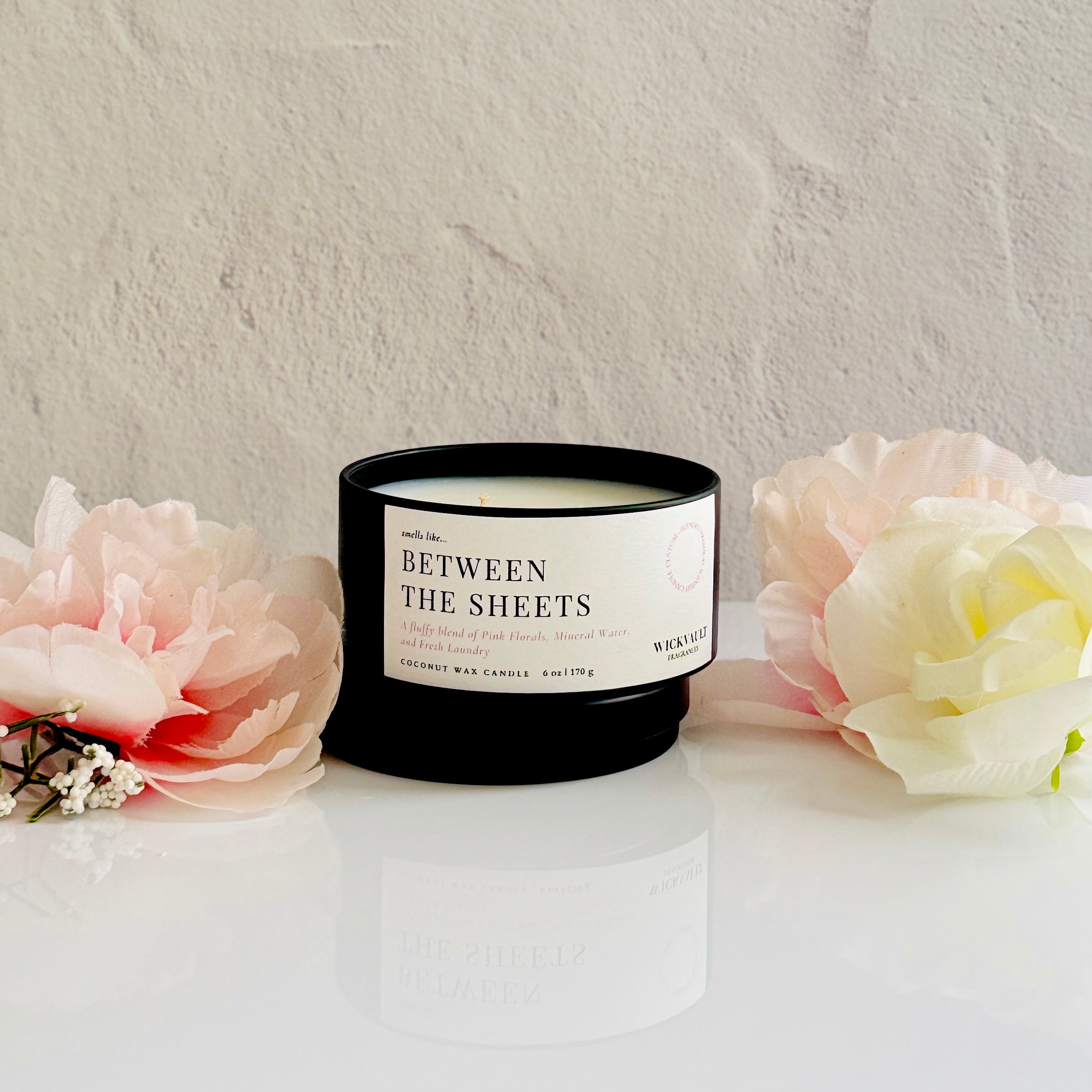 Between the Sheets - Candle Tin